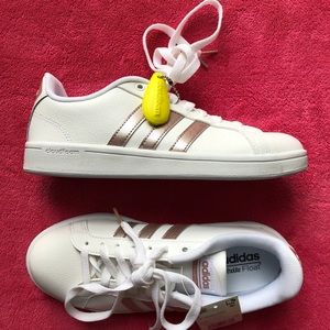 NWT-Adidas Performance CF Advantage Sneakers